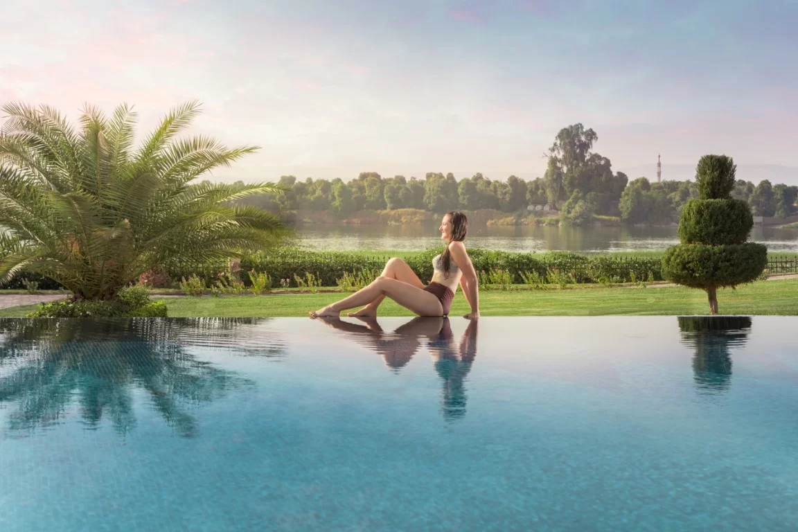 Infinity-Pool mit Blick auf den Nil
