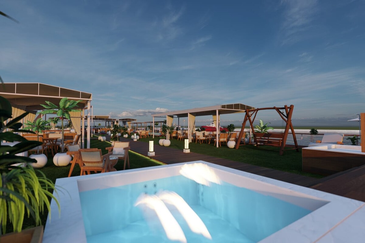M/S City and Sea Adonis – Poolbereich