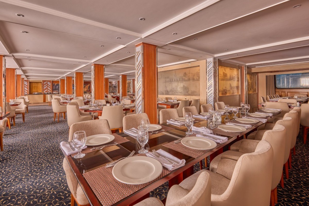 M/S Blue Shadow I oder III – Blue Shadow III – Restaurant