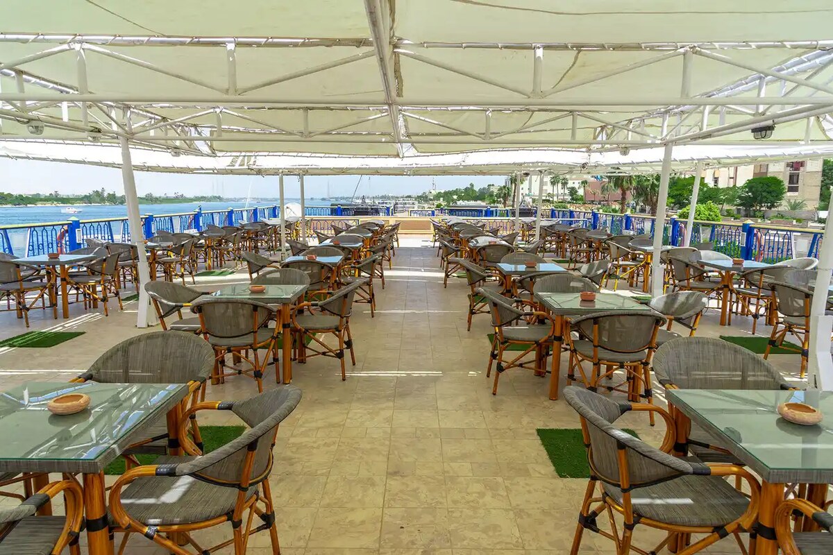 M/S Monte Carlo – Restaurant