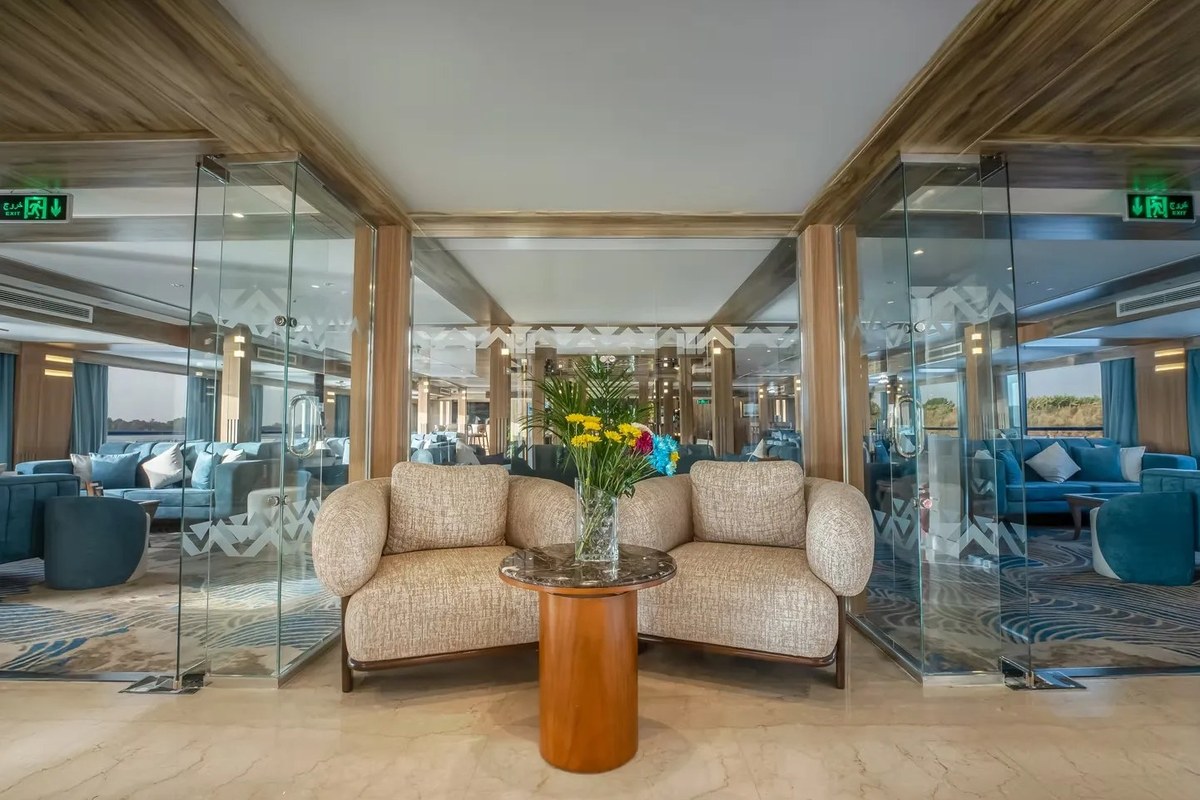M/S Renaissance – Lounge