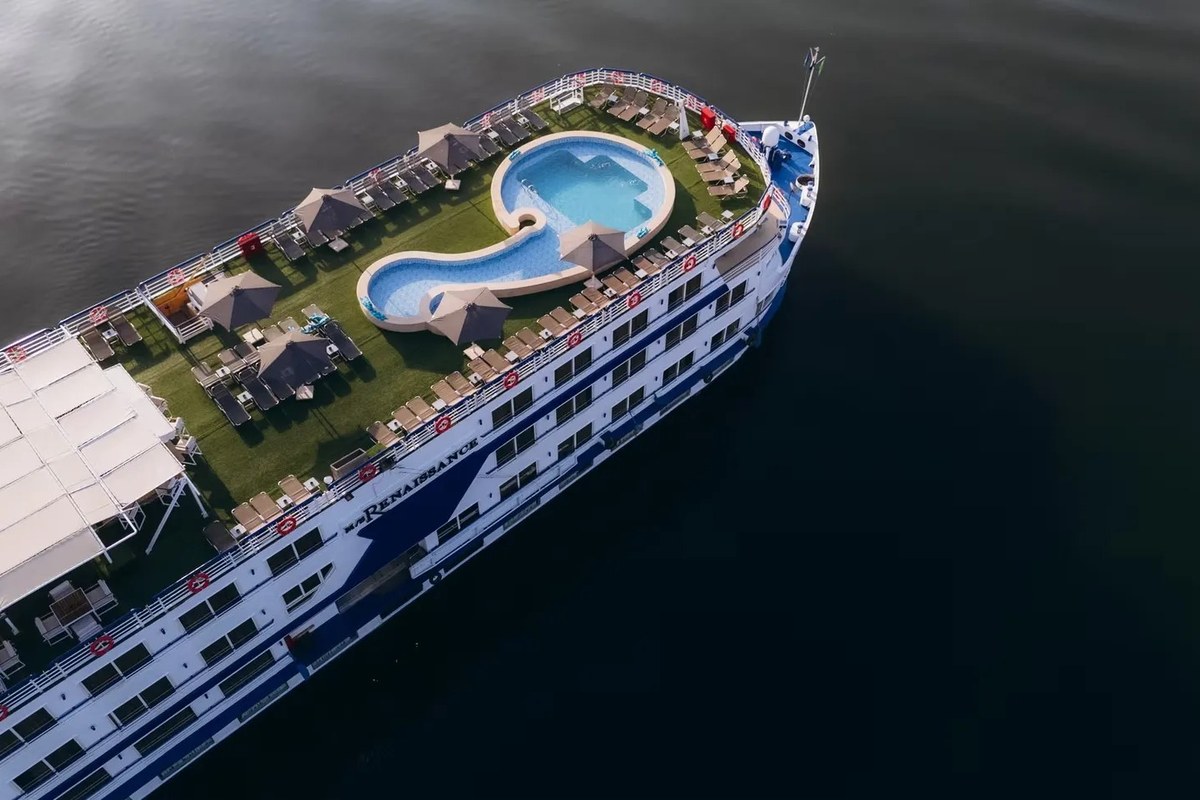 M/S Renaissance – Sonnendeck aus der Luft