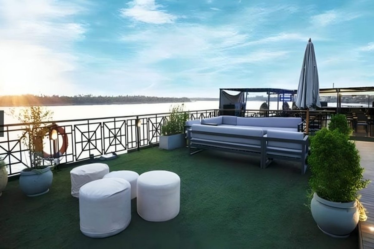 M/S Royal Beau Rivage – Sonnendeck