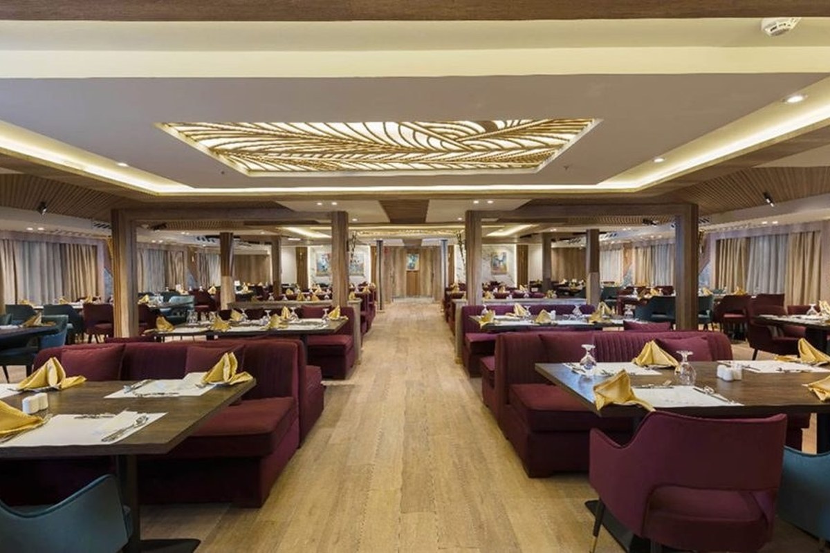 M/S Royal Elite – Restaurant