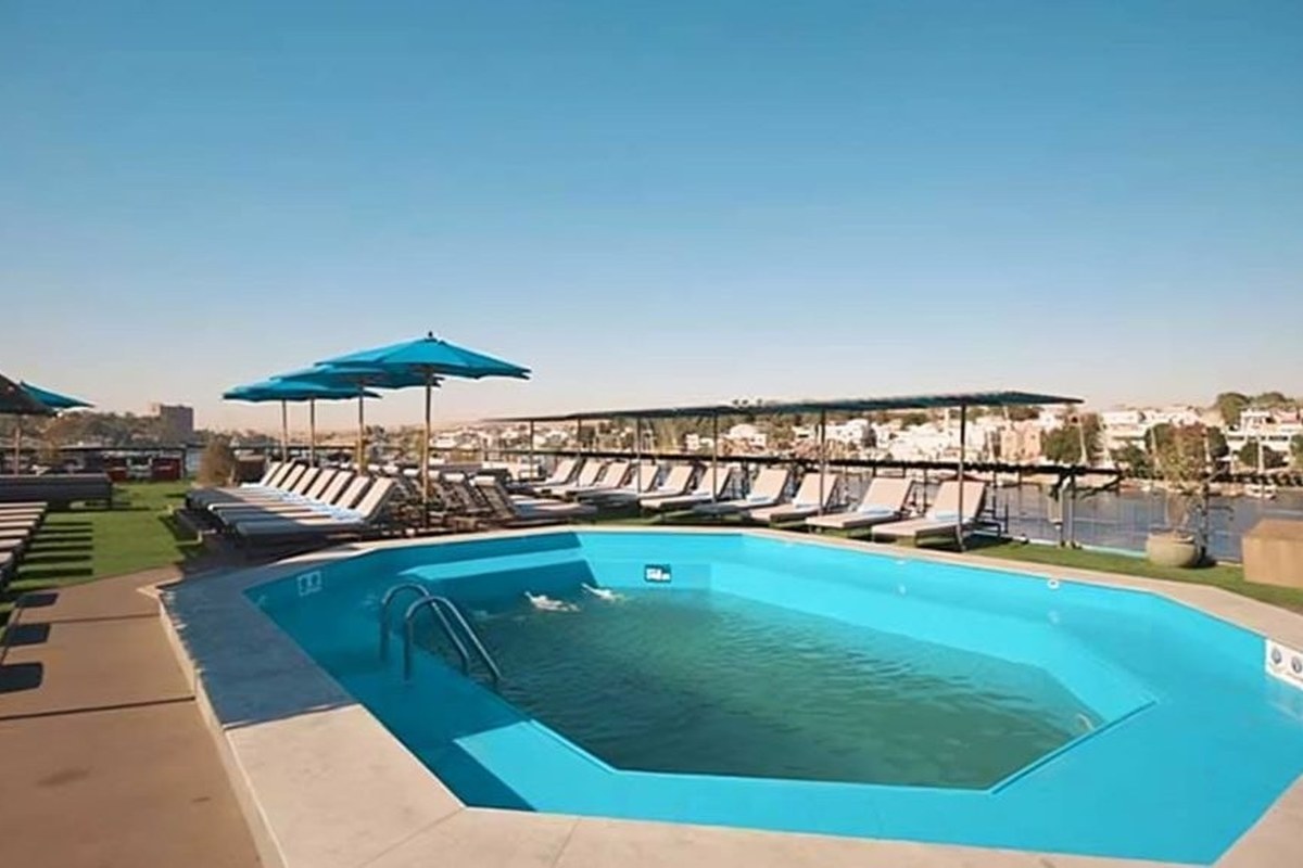 M/S Royal Elite – Pool